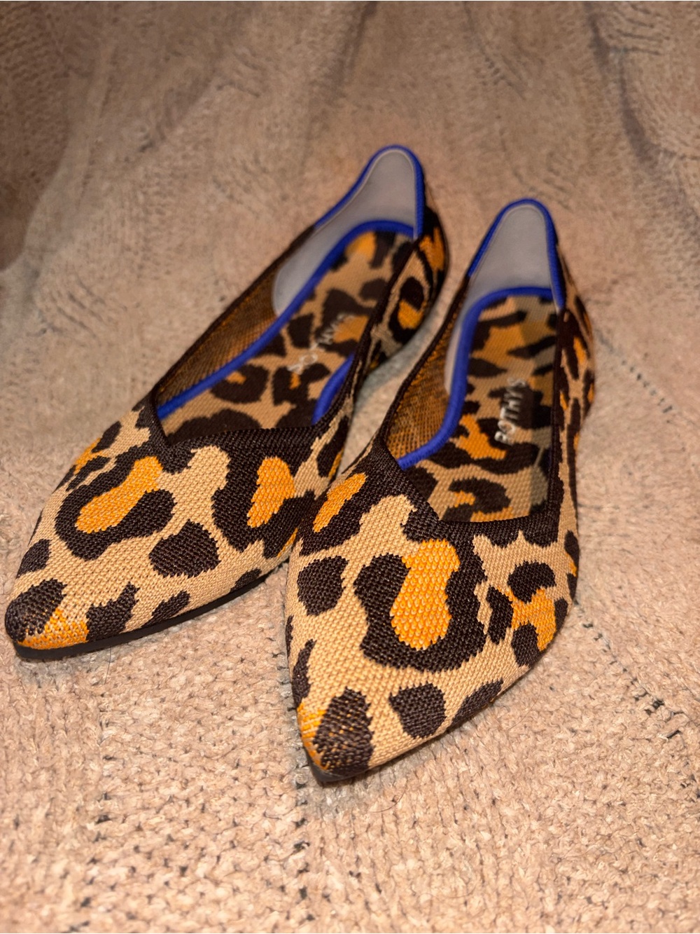 Rothy’s The Point Leopard Cheetah Print Flats Blue Trim Women’s Size 10 US